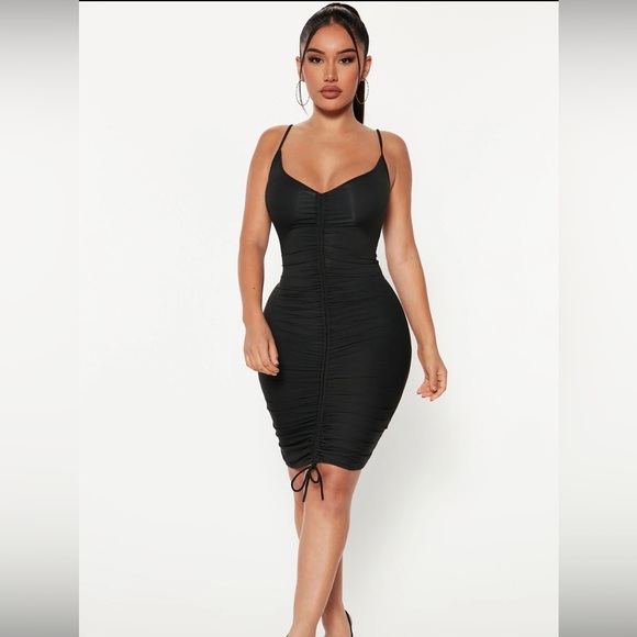 Fashion Nova Shanghai Ruched black dress - NWT - Picture 1 of 7